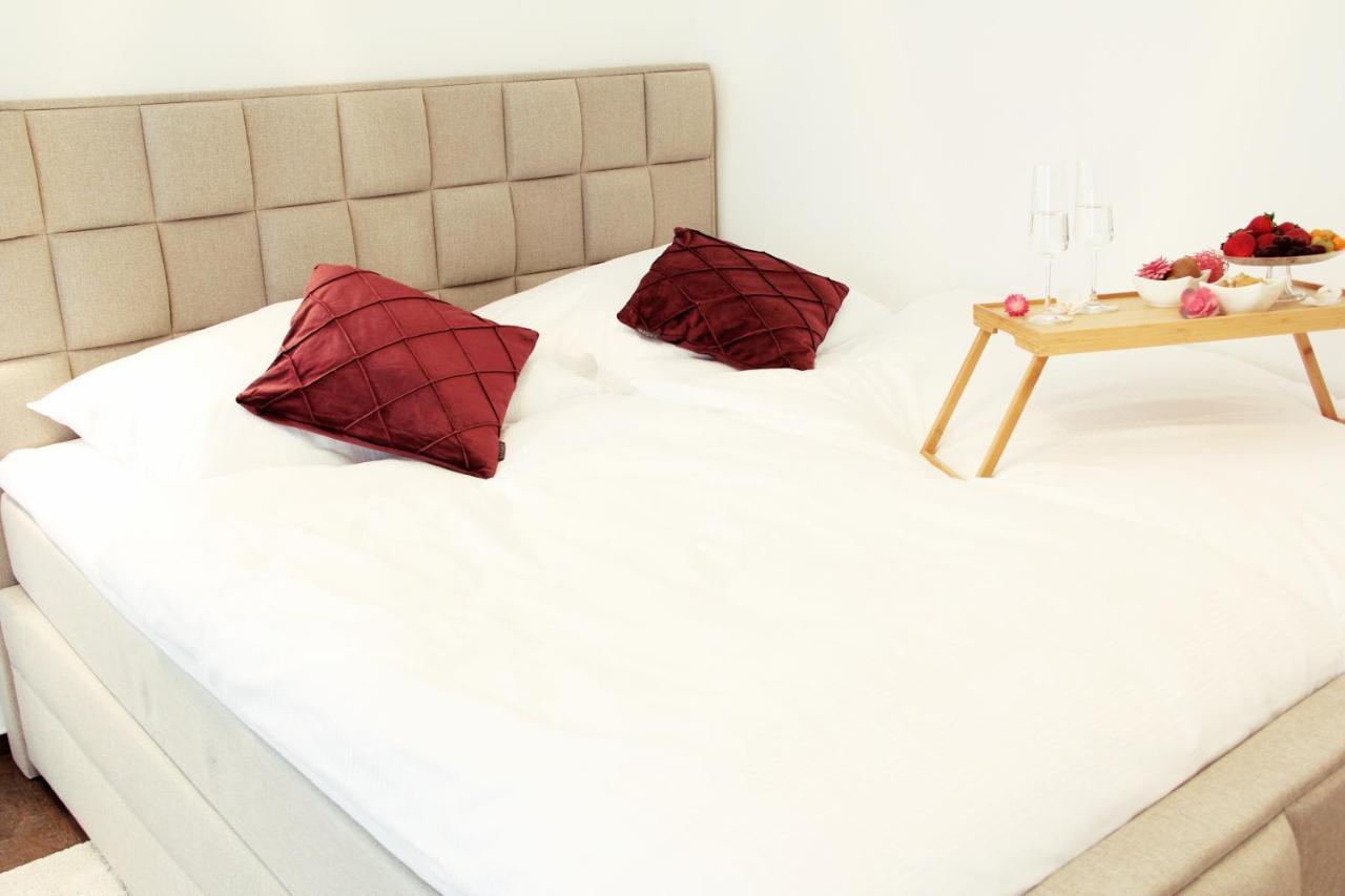 Secret Hideaways Cozystudio Superior Apartments Mit Wifi L 450M Bis Uni L Messe L Flughafen L Zoo Duisburg Exterior photo